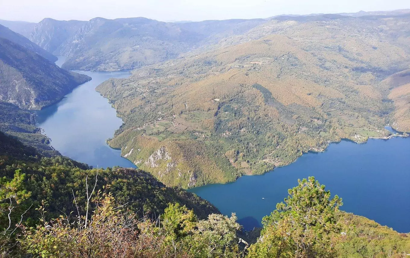 tara serbia main viewpoint rocks