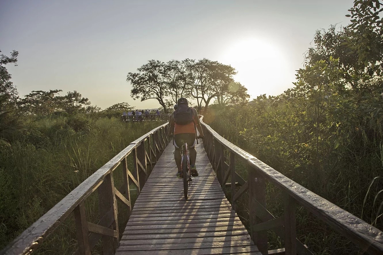guayaquil ecuador santay island pathway