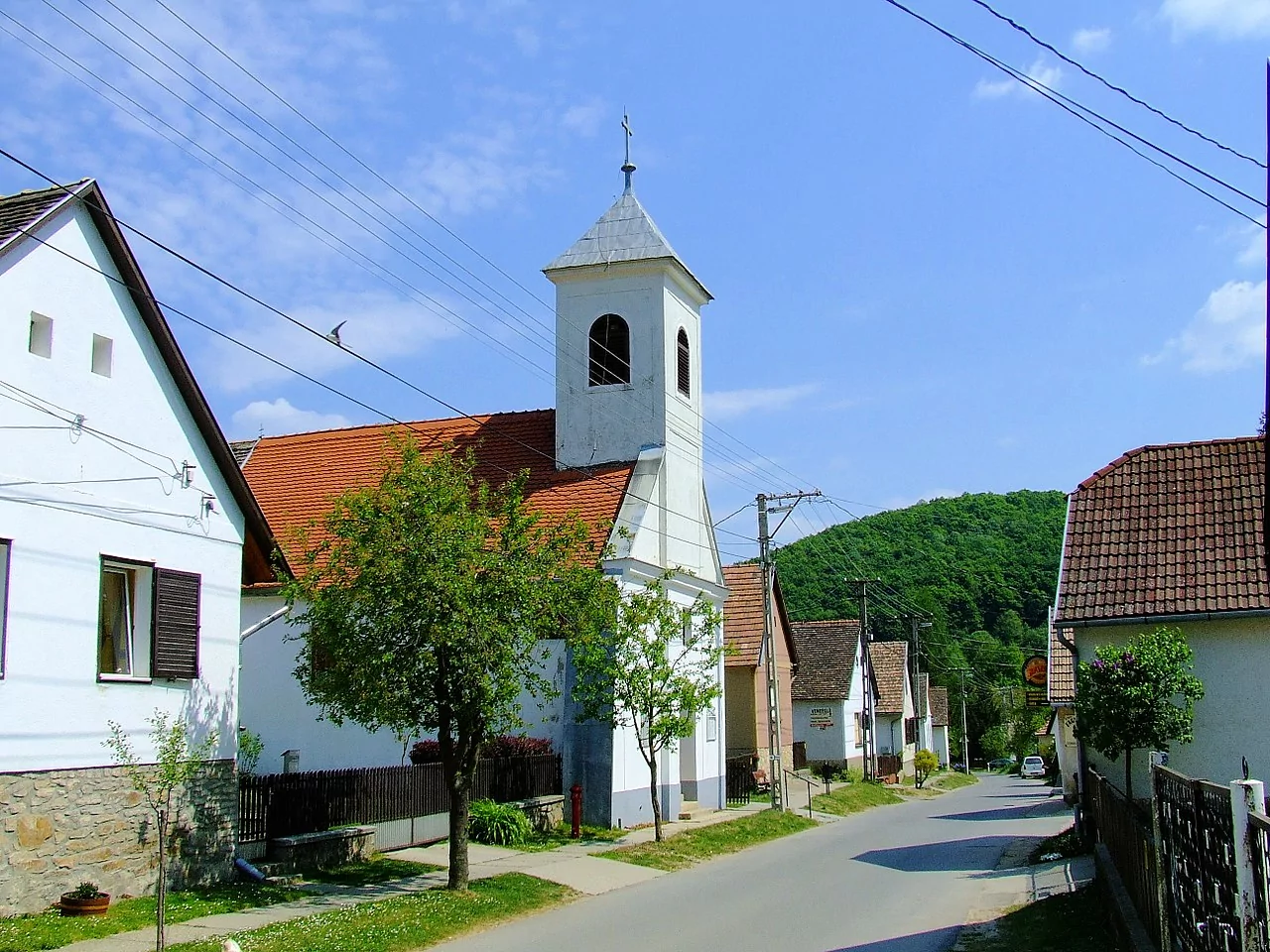 obanya hungary main street