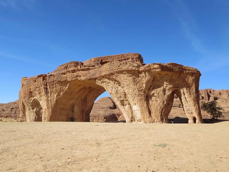 chad five arch rock