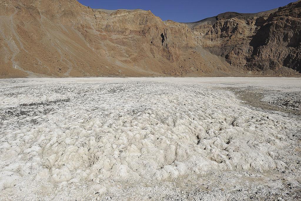 chad tibesti mountains emi koussi crater salt