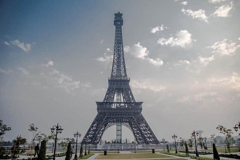 lahore pakistan bahria town eiffel tower replica