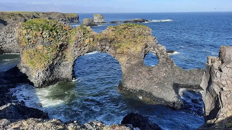 arnarstapi iceland gatklettur