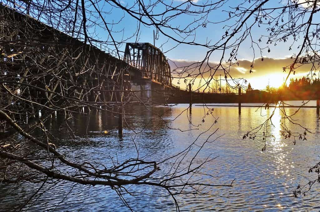 vancouver british columbia canada cnr bridge