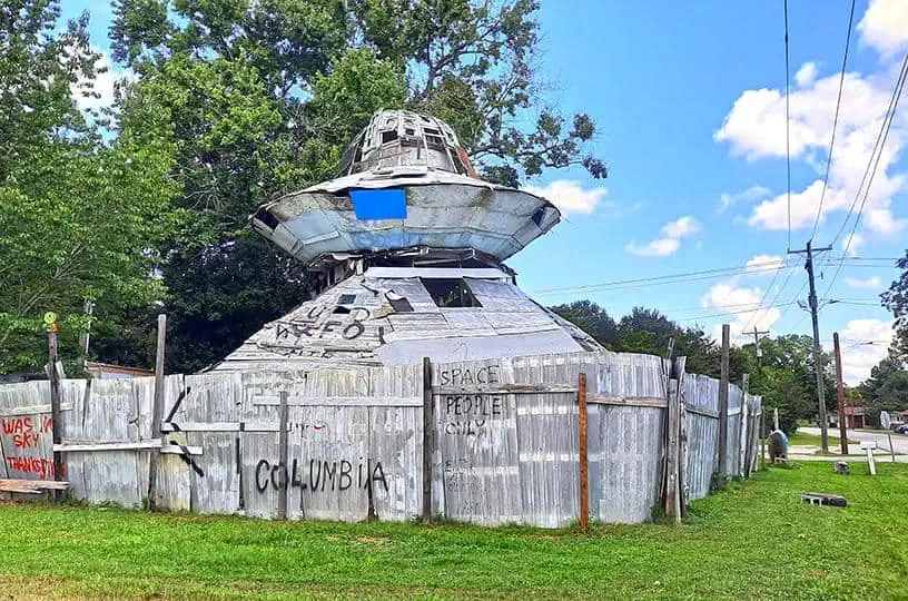 ufo welcome center bowman south carolina us building