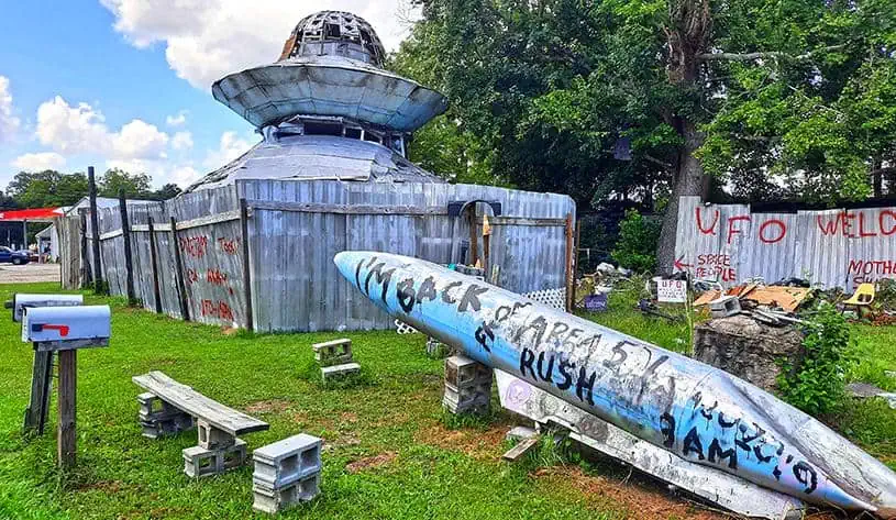 ufo welcome center bowman south carolina us building rocket