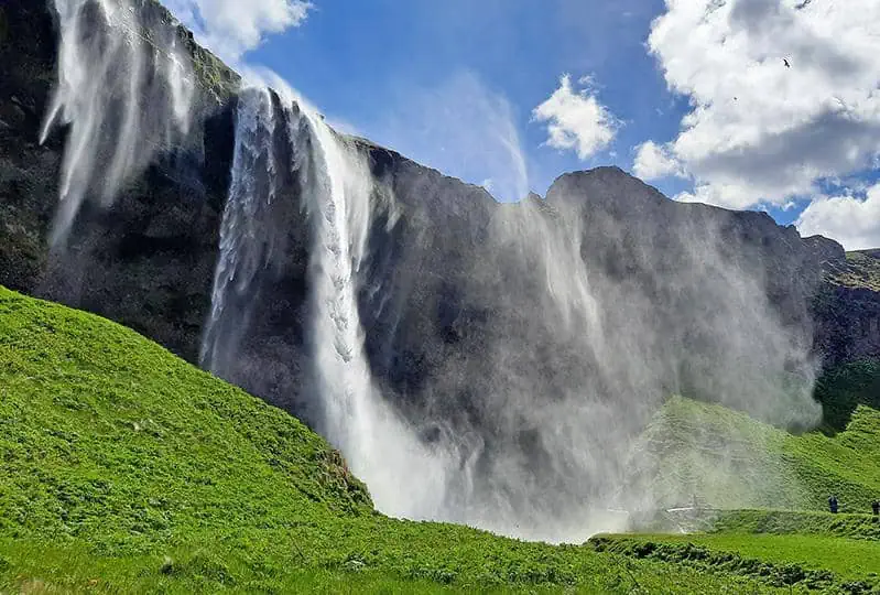 seljalandsfoss iceland water splash