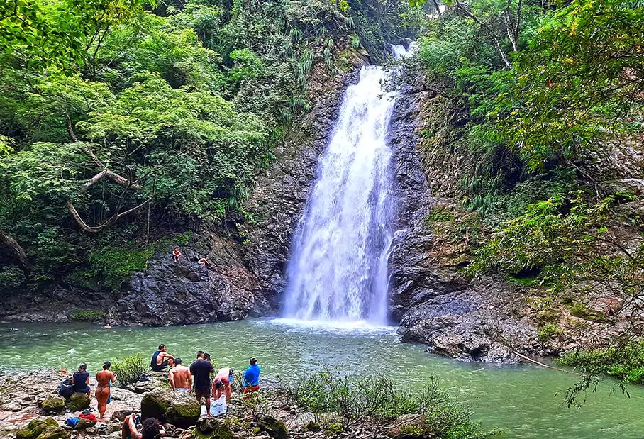 costa rica montezuma waterfall pool