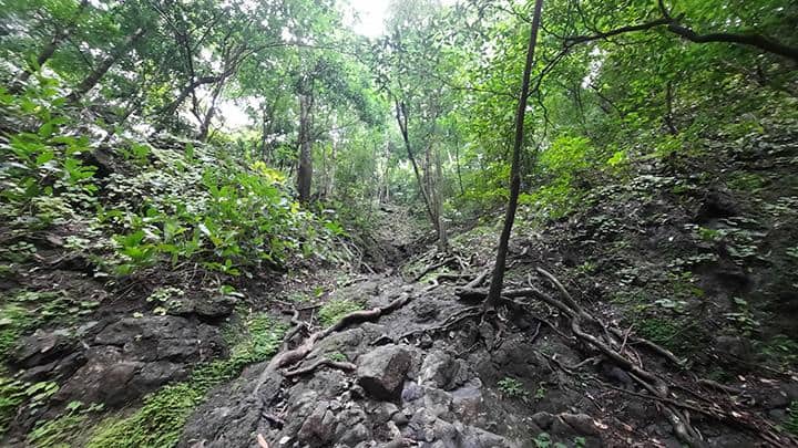 costa rica montezuma waterfall slope 1