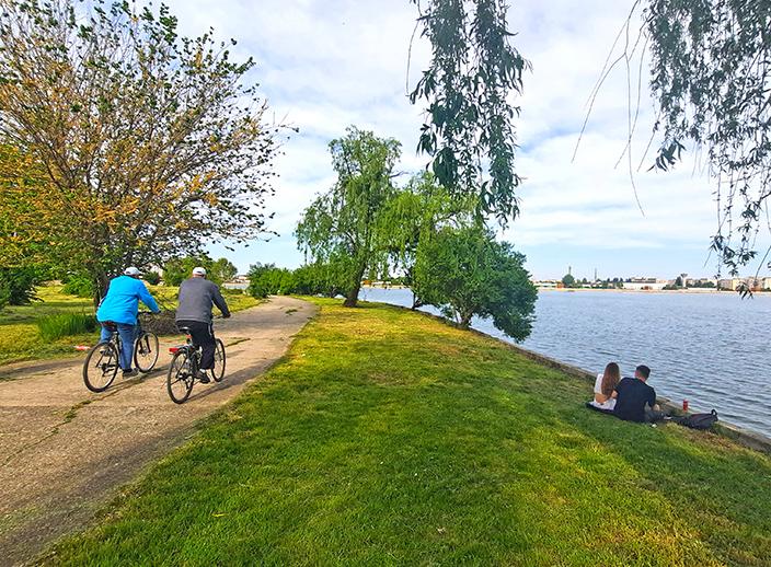 Bucharest Romania Insula Ingerilor Lake Dambovita Lacul Morii Angels Island people path
