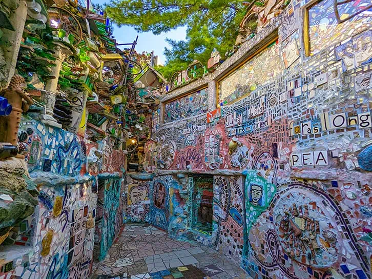 US Pennsylvania Philadelphia Magic Gardens 14