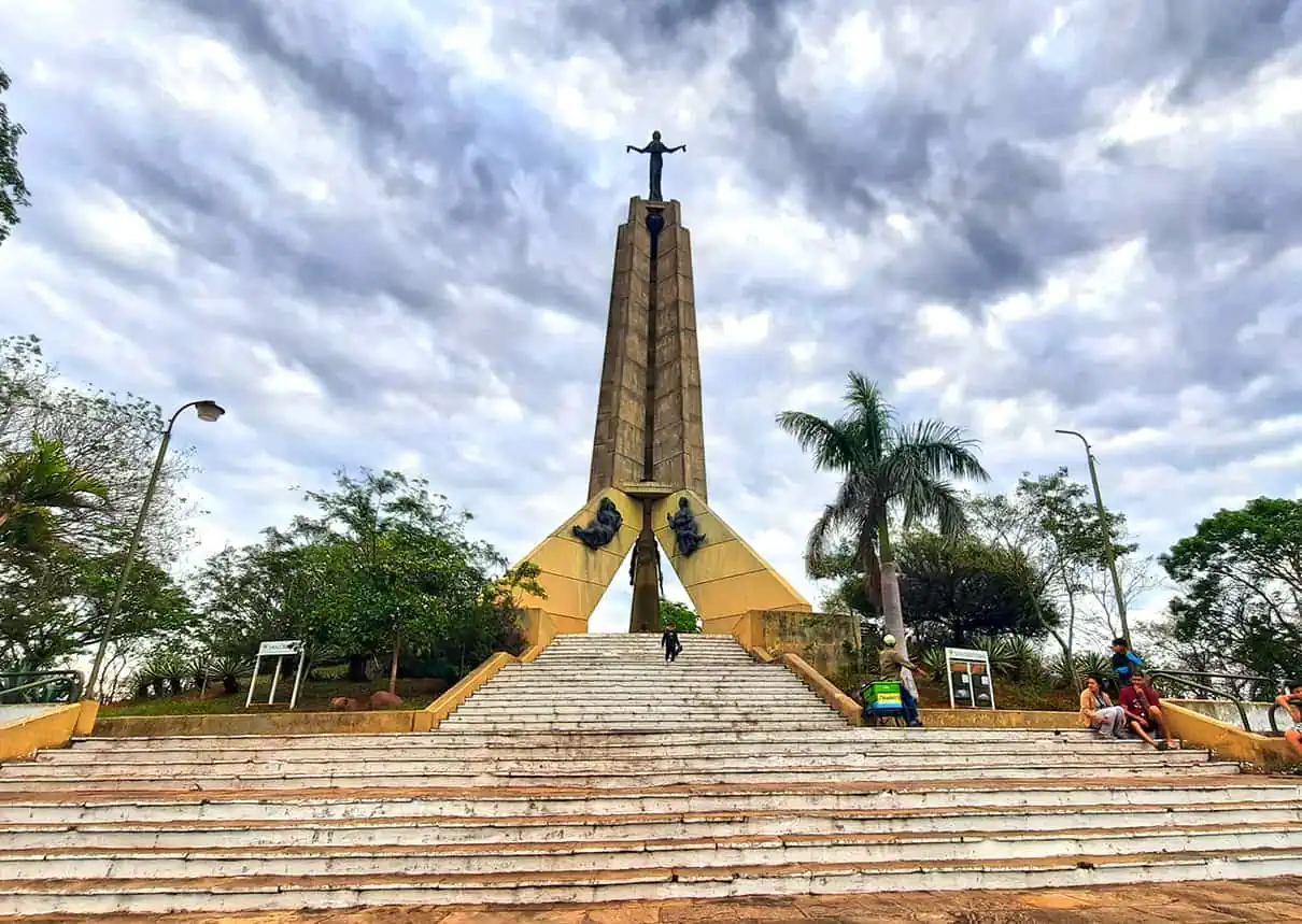 Cerro Lambare Asuncion Paraguay Monument Mountain 2