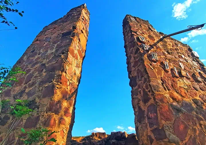 Monumento Reloj Solar Paraguay 6