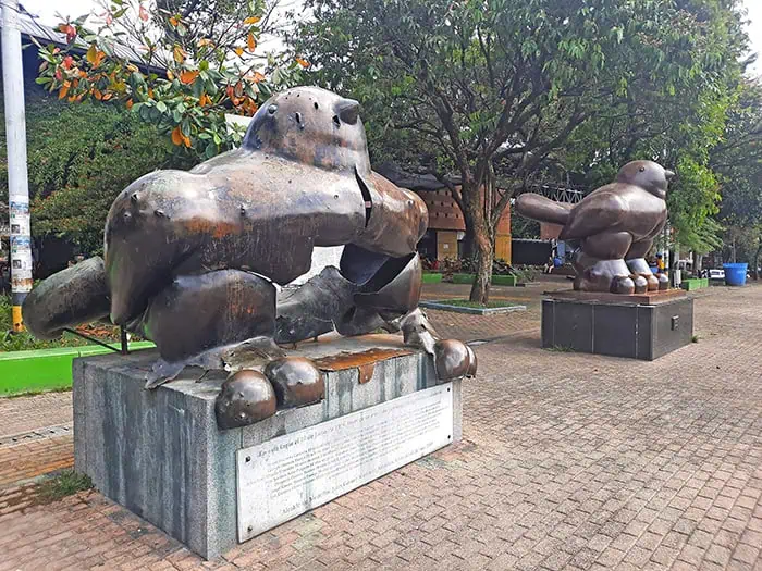 Fernando Botero Fat Bird Sculptures 11