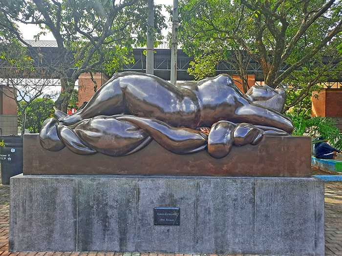 Fernando Botero Fat Bird Sculptures 6