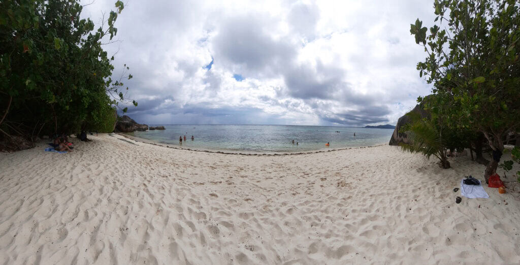 la digue seychelles anse source d argent panoramic clouds