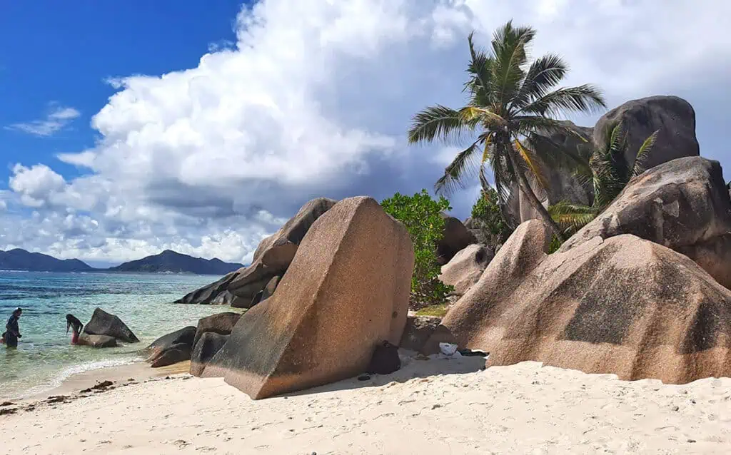 la digue seychelles anse source d argent rocks